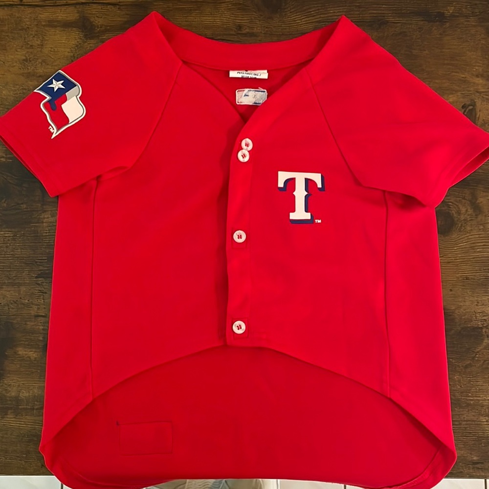 Pets First size Large 🐶 shirt adorable